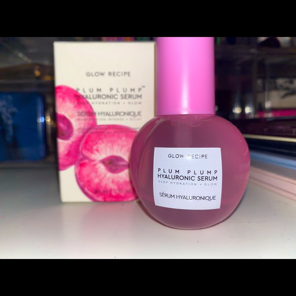 Glow Recipe Plum Plump Hyaluronic Serum.